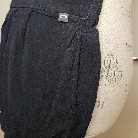 Oakley black athletic shorts - Picture 6 of 8